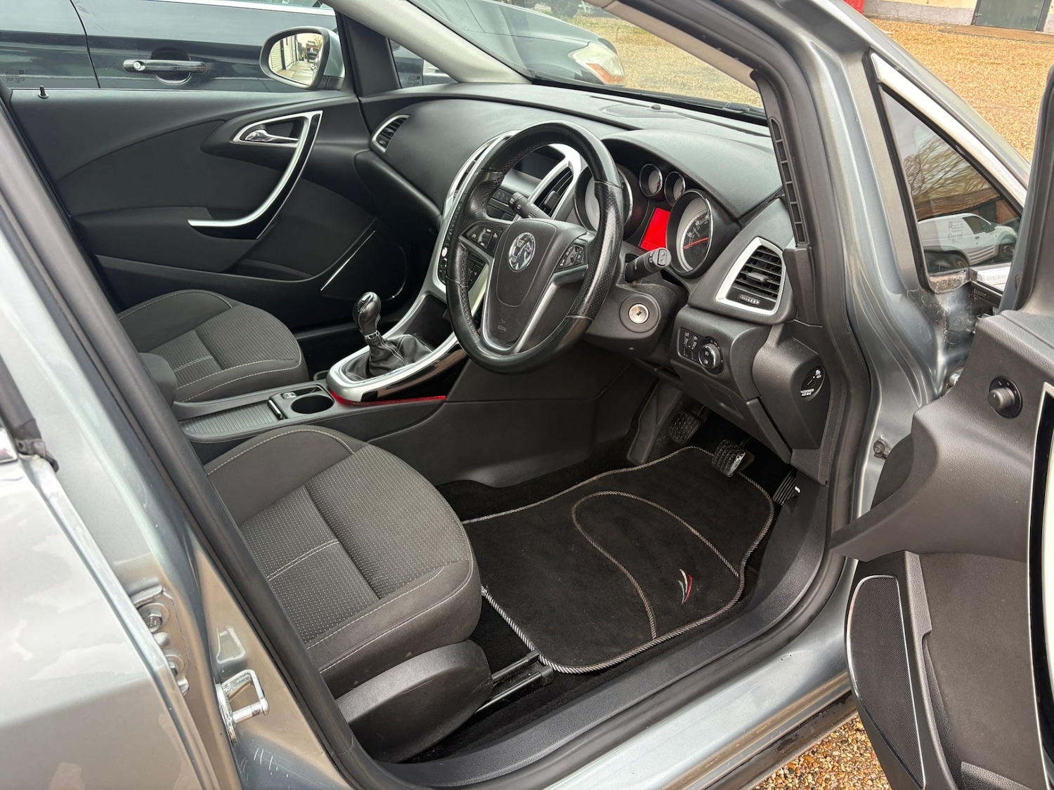 Used Vauxhall Astra 2012 for sale - 77461631: Photo 10