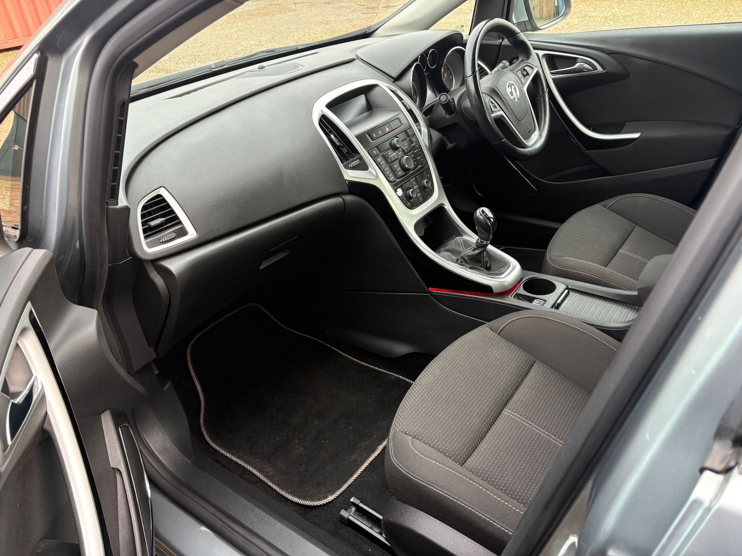 Used Vauxhall Astra 2012 for sale - 77461631: Photo 12