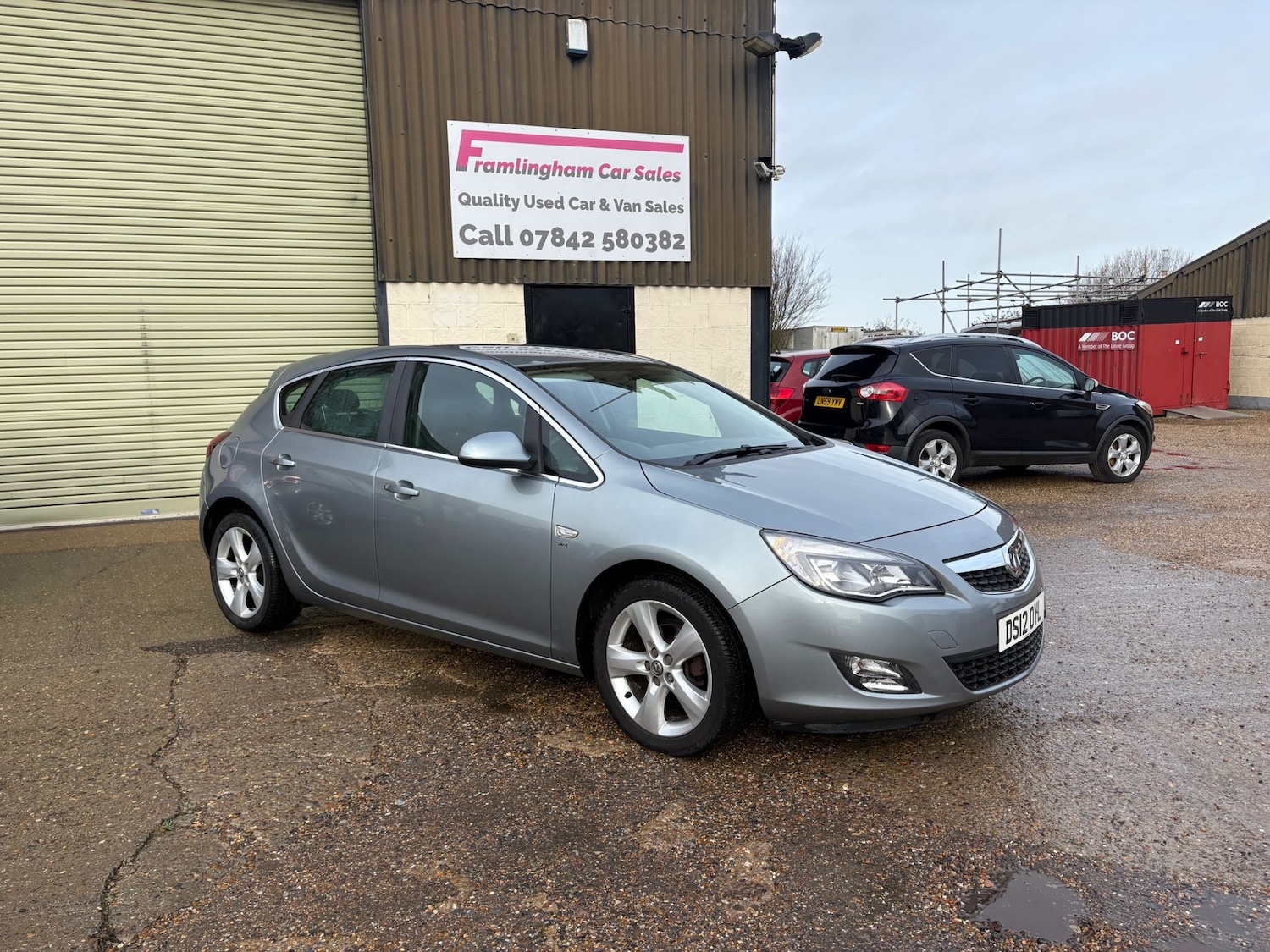Used Vauxhall Astra 2012 for sale - 77461631: Photo 2
