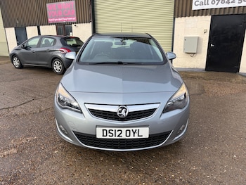 Used Vauxhall Astra 2012 for sale - 77461631: Photo