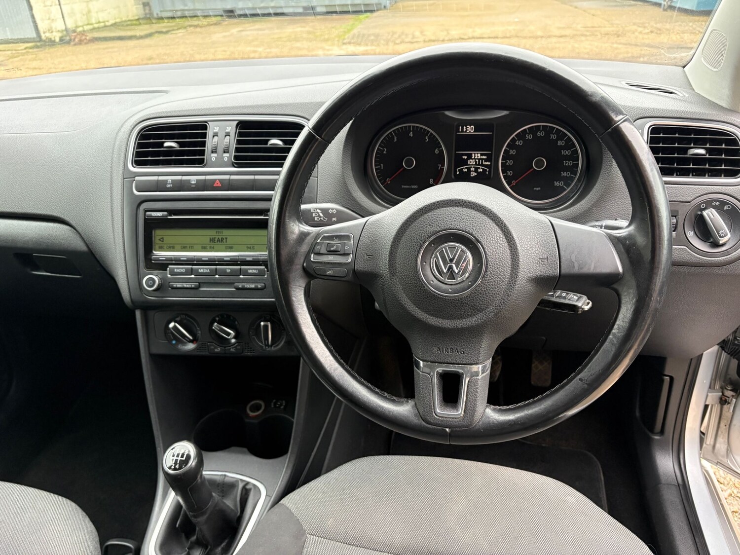 Used Volkswagen Polo 2010 for sale - 77384976: Photo 11