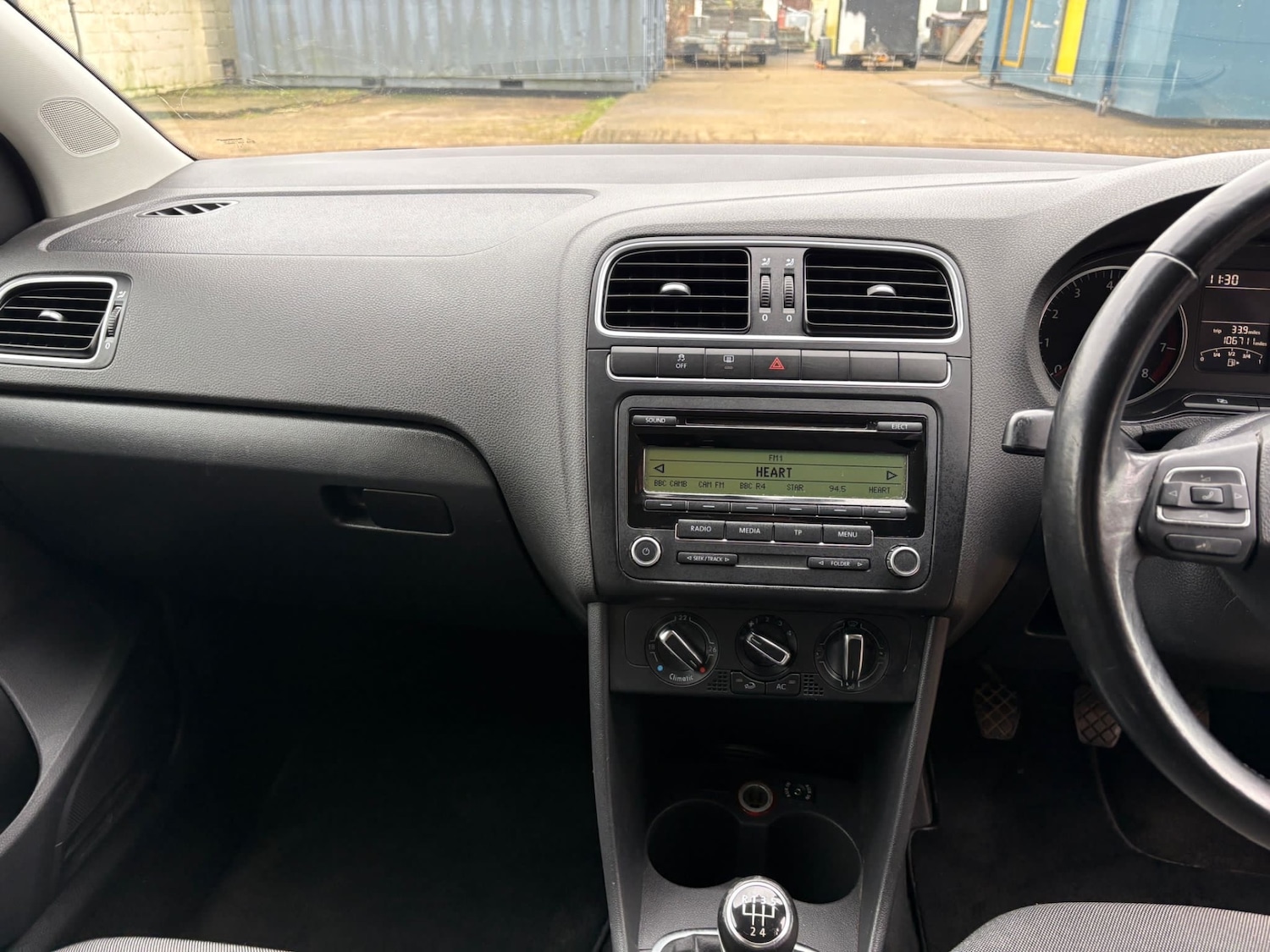 Used Volkswagen Polo 2010 for sale - 77384976: Photo 12