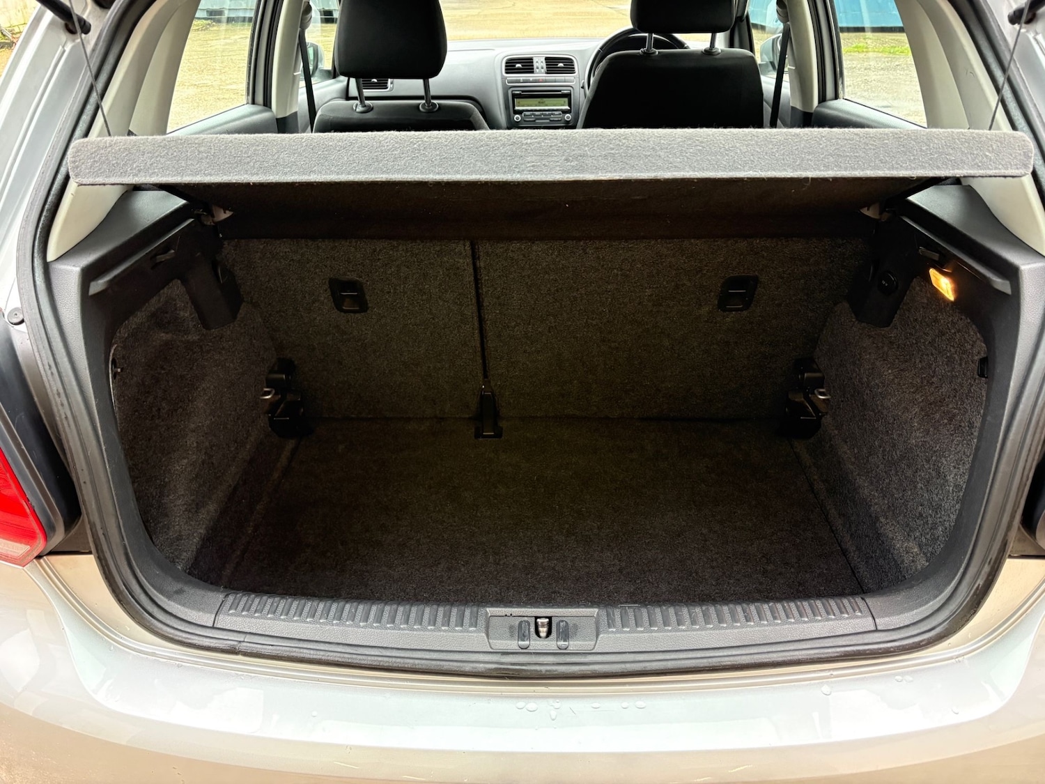 Used Volkswagen Polo 2010 for sale - 77384976: Photo 15