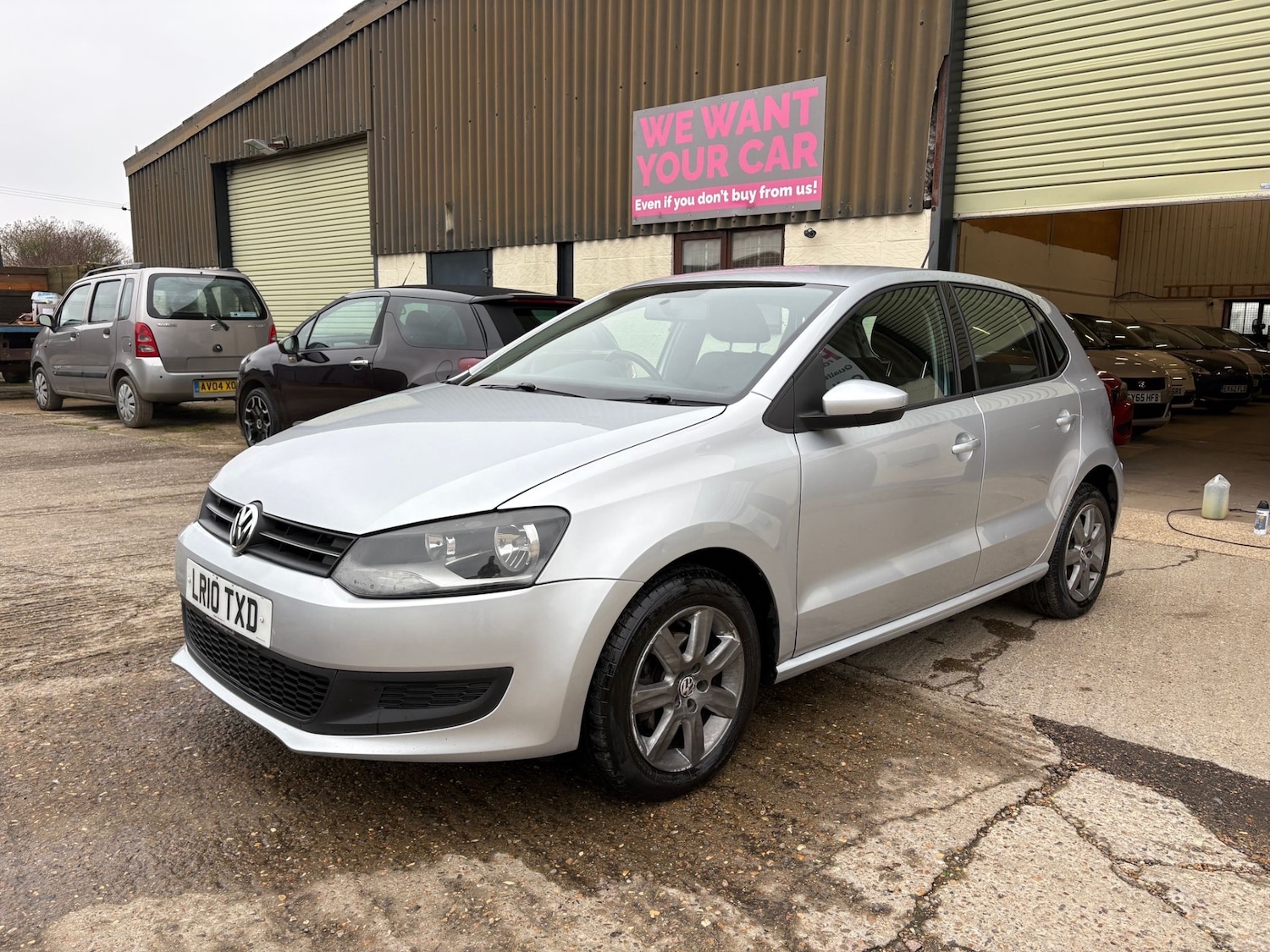Used Volkswagen Polo 2010 for sale - 77384976: Photo 6