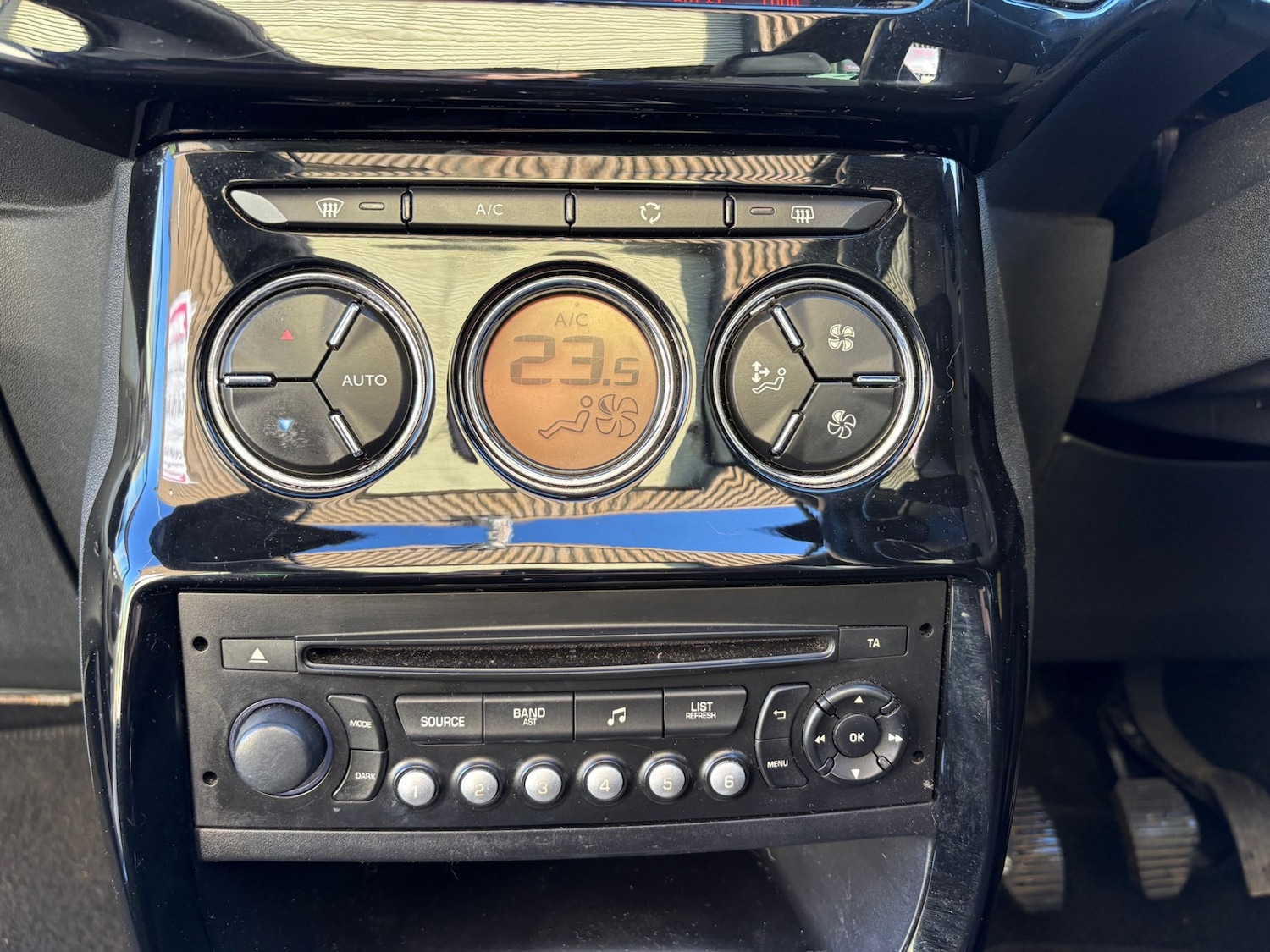 Used Citroen DS3 2014 for sale - 76785301: Photo 15