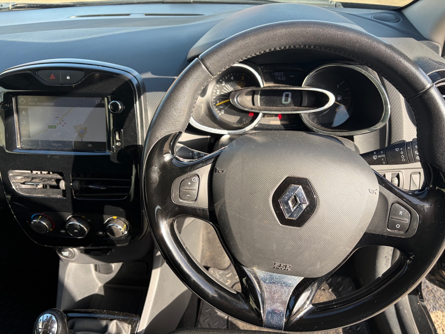 Used Renault Clio 2013 for sale - 77665379: Photo 12