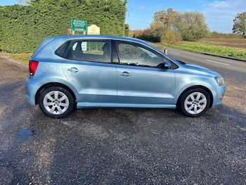 Used Volkswagen Polo 2011 for sale - 76651123: Photo