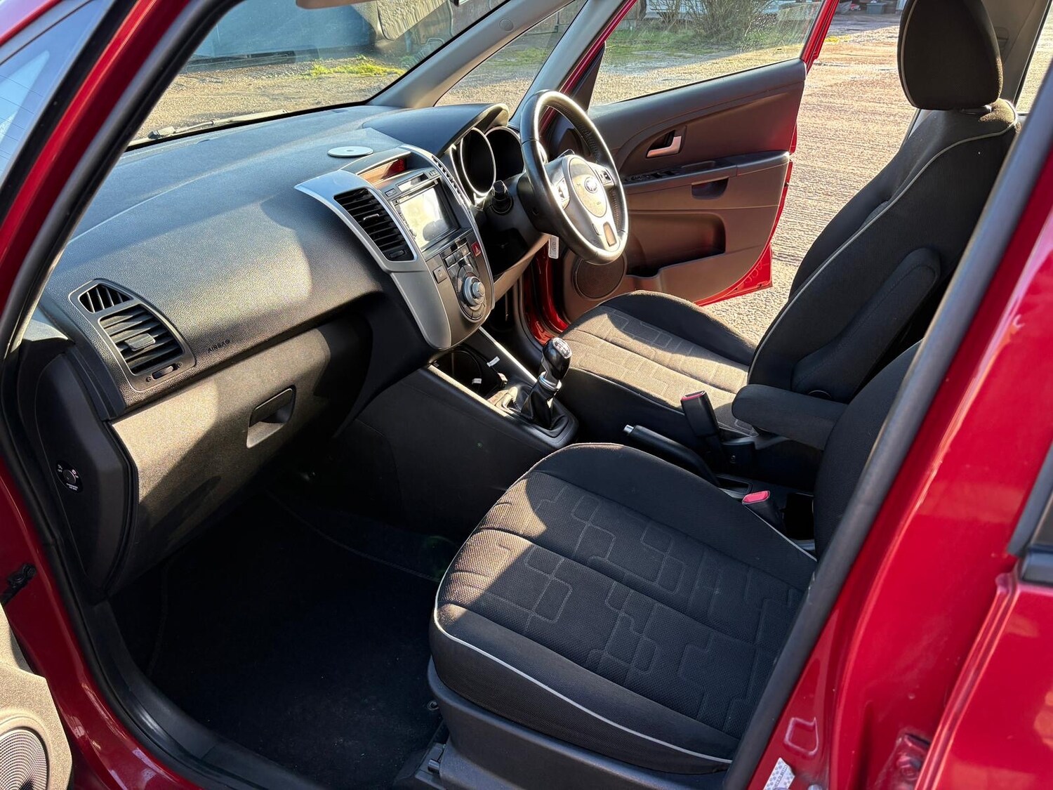 Used Kia Venga 2013 for sale - 77461460: Photo 12