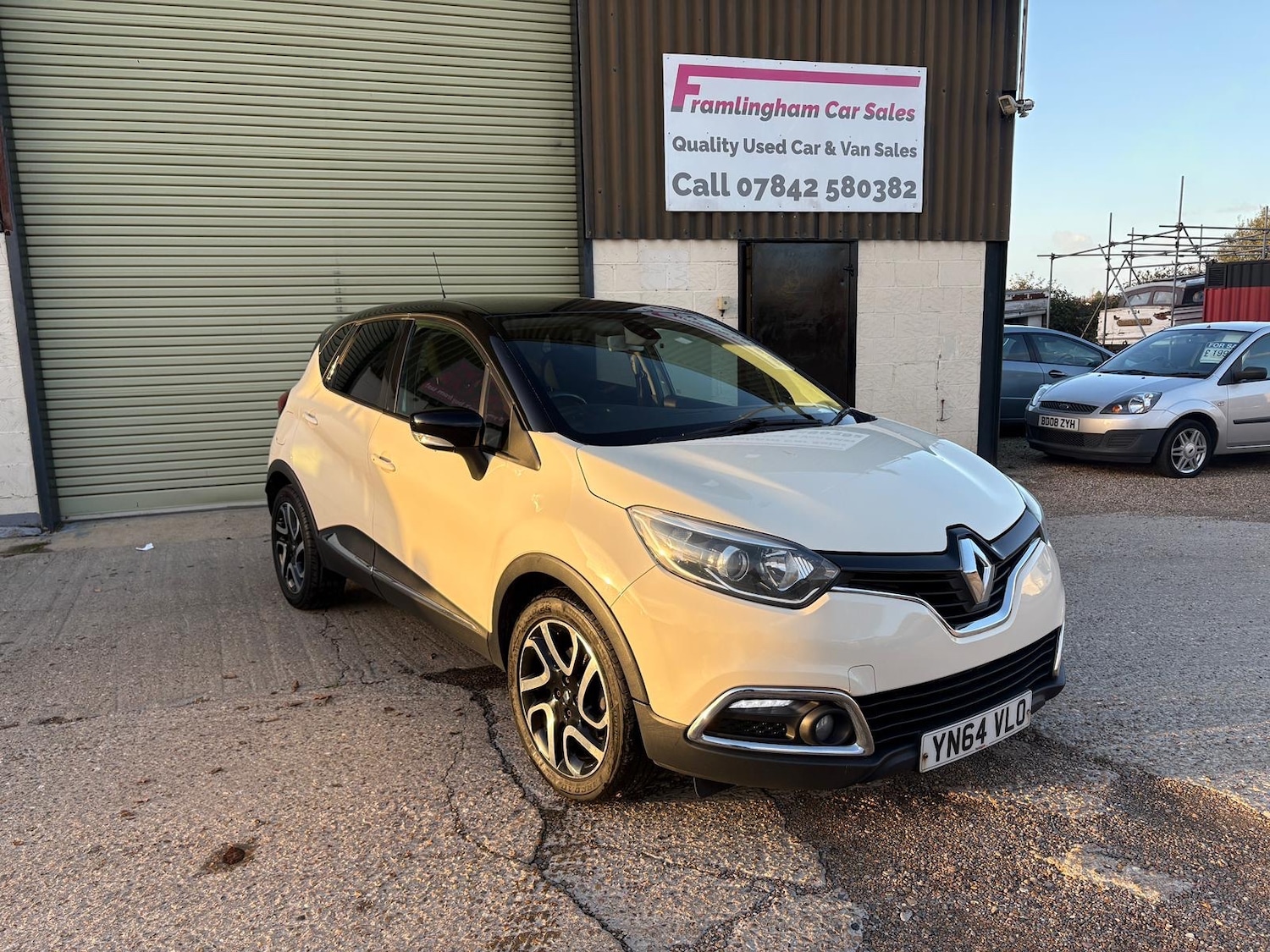 Used Renault Captur 2014 for sale - 76651013: Photo 1