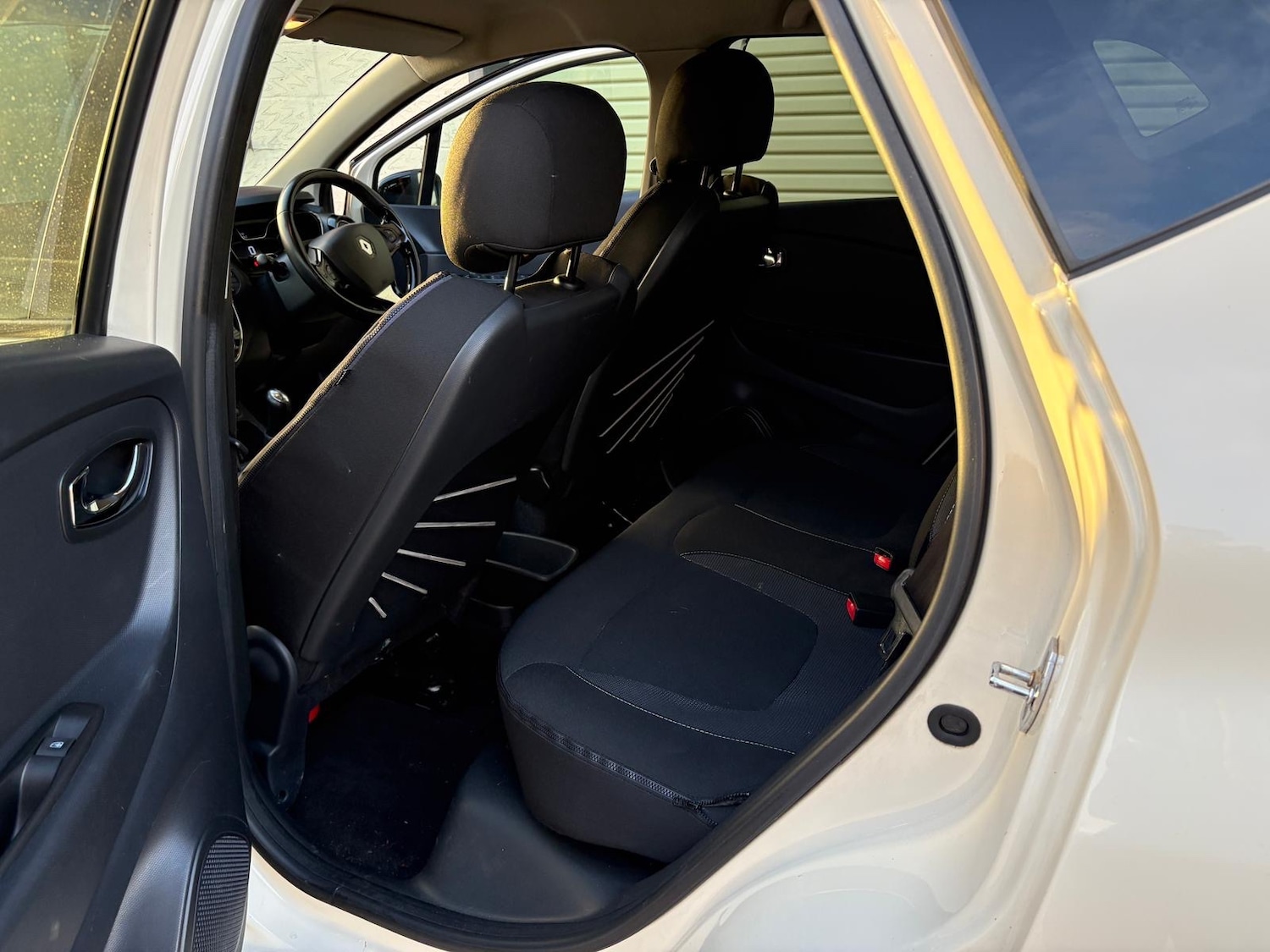 Used Renault Captur 2014 for sale - 76651013: Photo 12