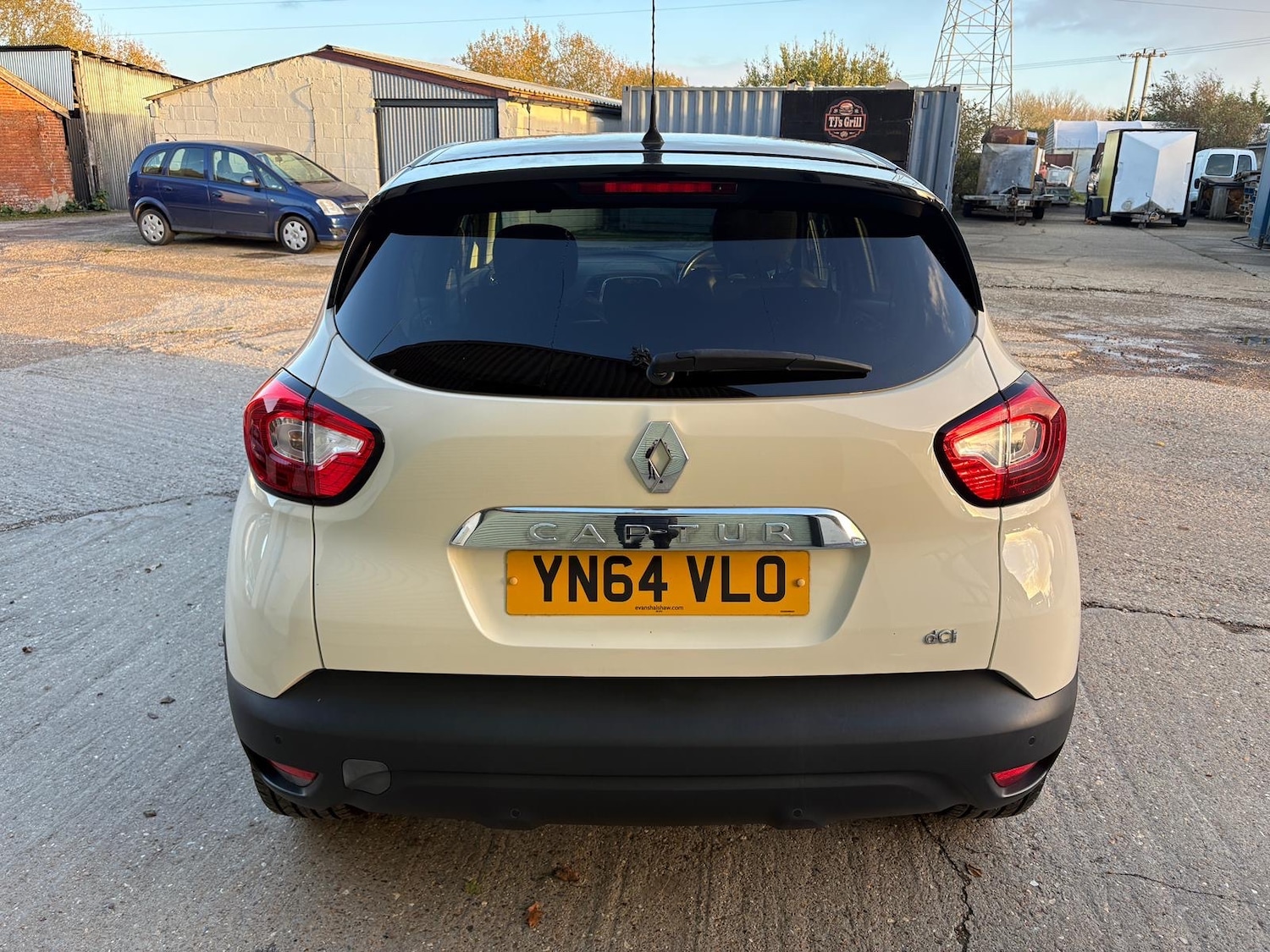 Used Renault Captur 2014 for sale - 76651013: Photo 6