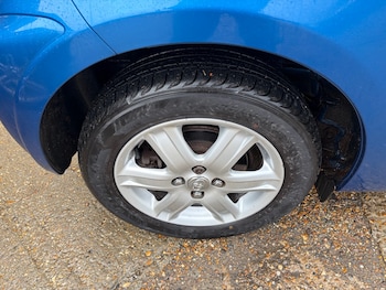 Used Toyota IQ 2011 for sale - 76699629: Photo