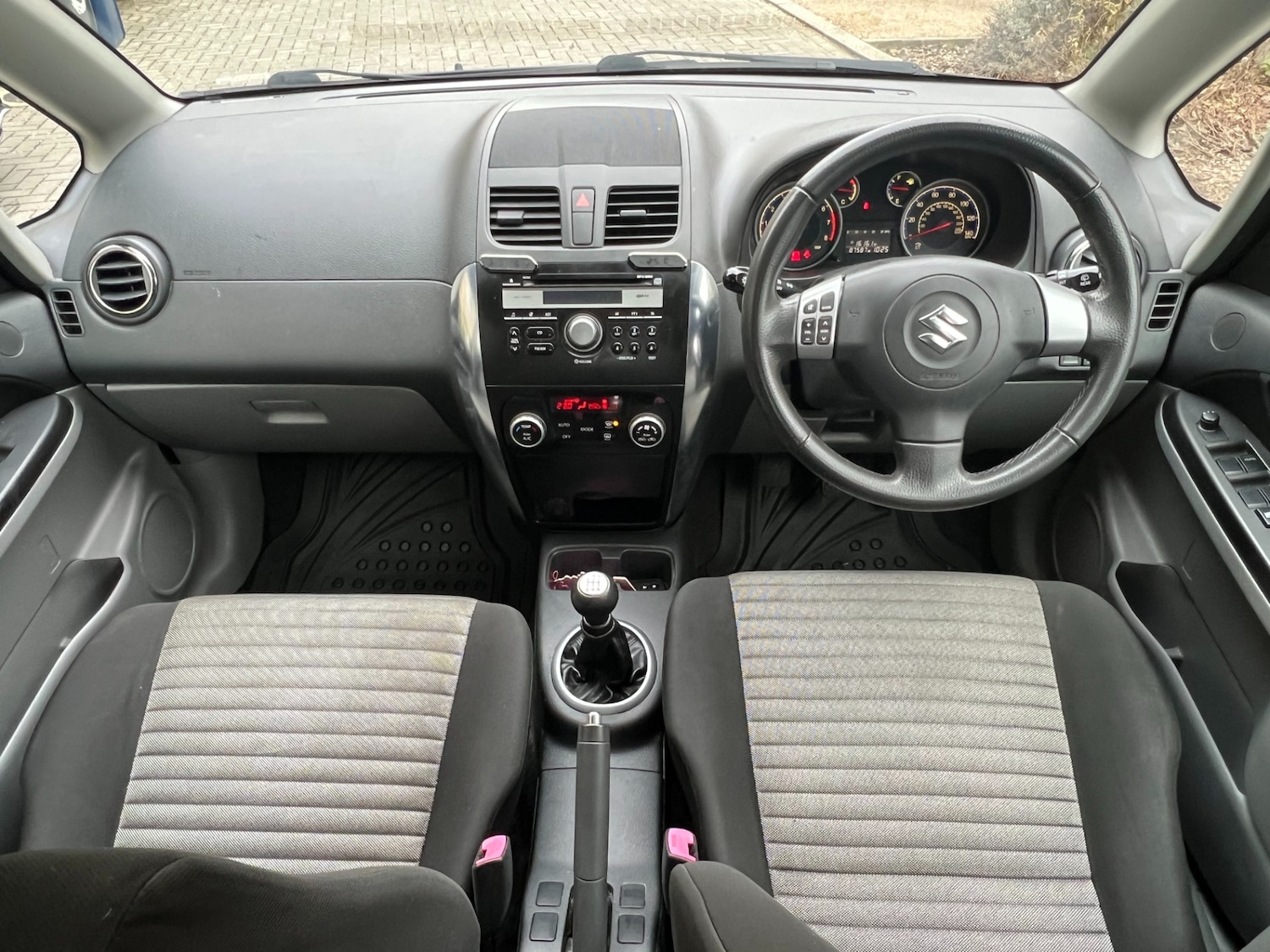 Used Suzuki SX4 2012 for sale - 76652913: Photo 9