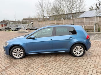 Used Volkswagen Golf 2016 for sale - 79606926: Photo