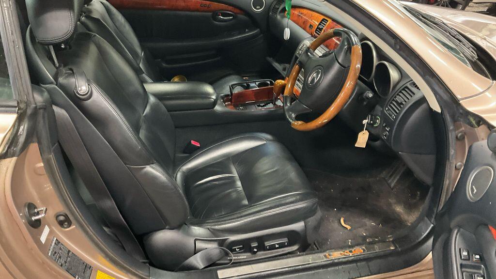 Used Lexus SC 2001 for sale - 77411679: Photo 10