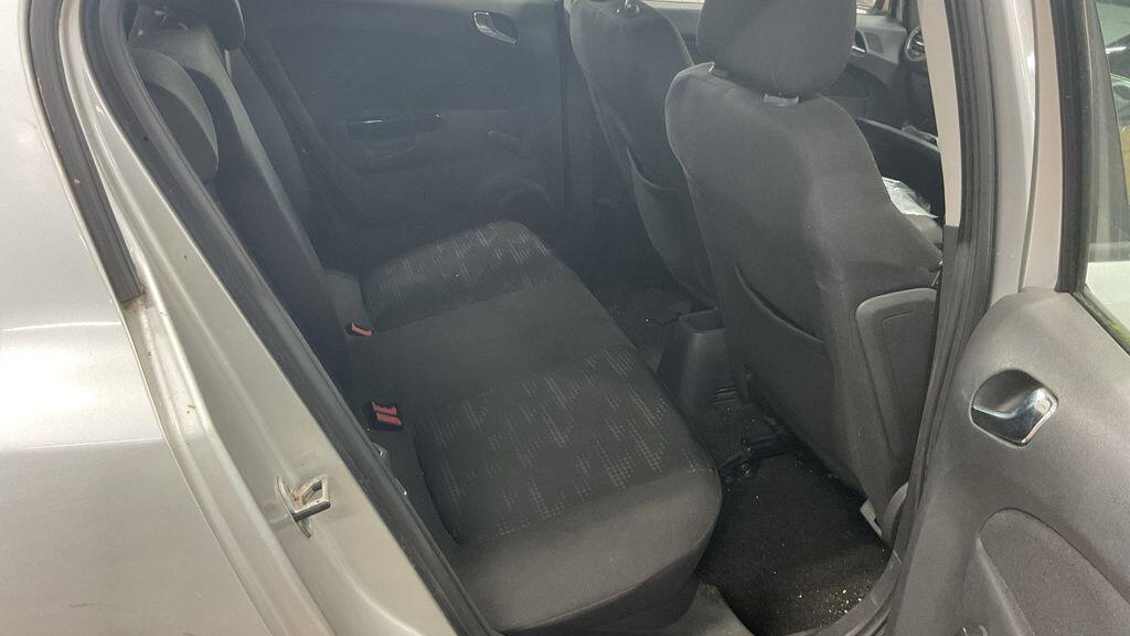 Used Vauxhall Corsa 2011 for sale - 76377788: Photo 6