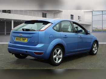 Used Ford Focus 2010 for sale - 75857664: Photo