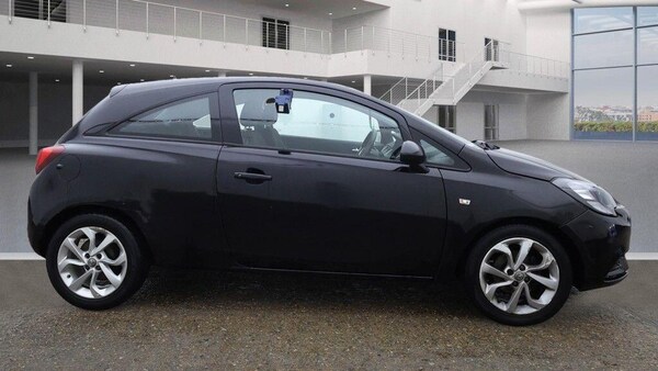 Used Vauxhall Corsa 2017 for sale - 76240206: Photo 6