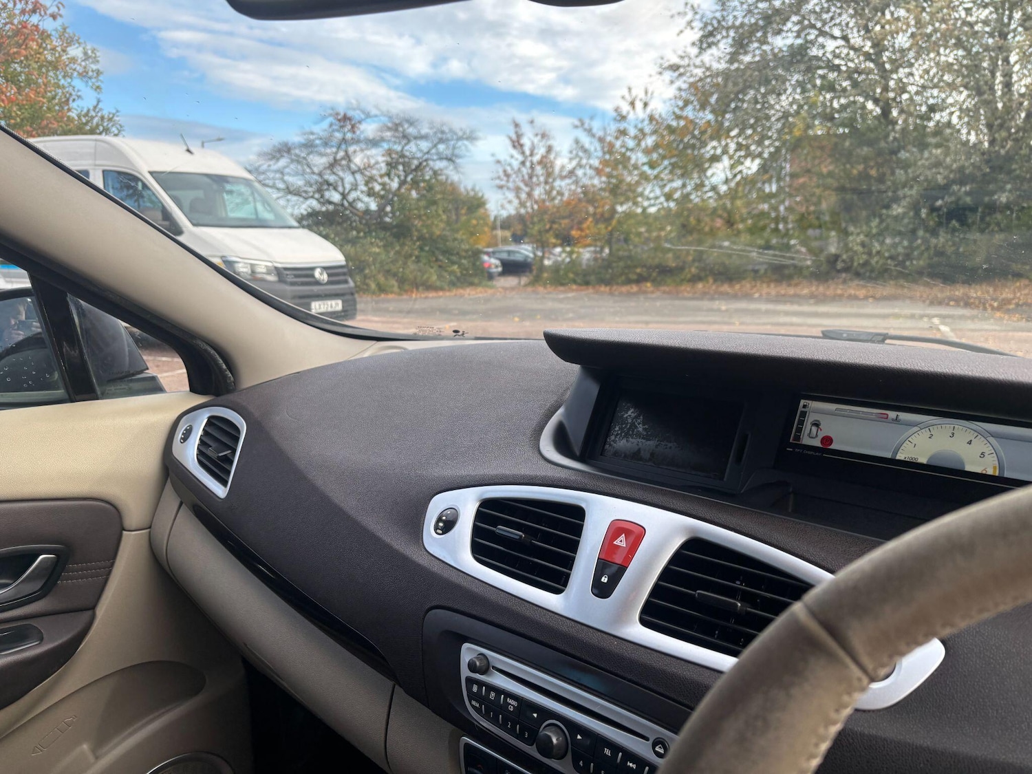 Used Renault Grand Scenic 2010 for sale - 76377288: Photo 10