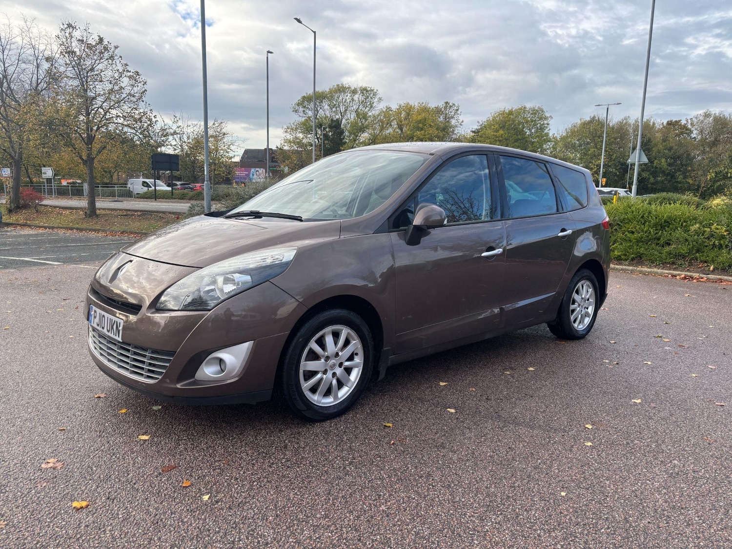 Used Renault Grand Scenic 2010 for sale - 76377288: Photo 3