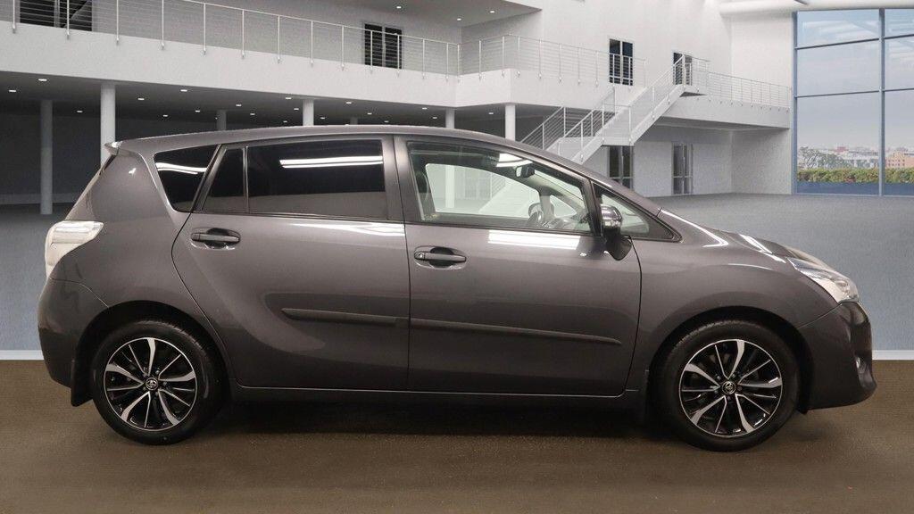 Used Toyota Verso 2017 for sale - 76802349: Photo 6