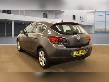 Used Vauxhall Astra 2011 for sale - 75977544: Photo