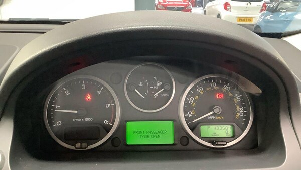 Used Land Rover Freelander 2011 for sale - 76239035: Photo 11