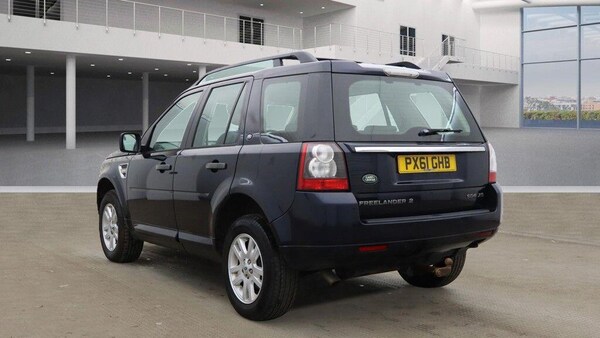 Used Land Rover Freelander 2011 for sale - 76239035: Photo 4
