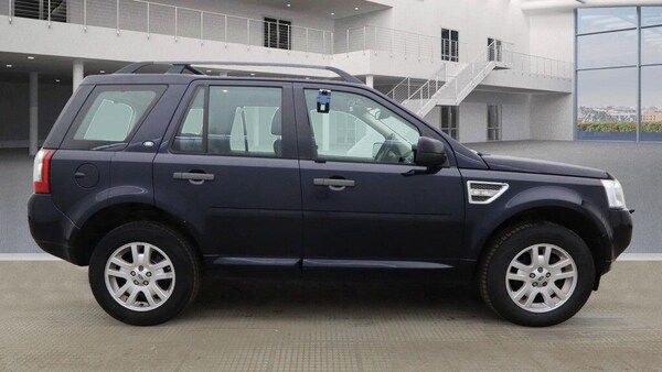 Used Land Rover Freelander 2011 for sale - 76239035: Photo 6