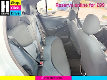 Used Toyota Yaris 2004 for sale - 76513088: Photo