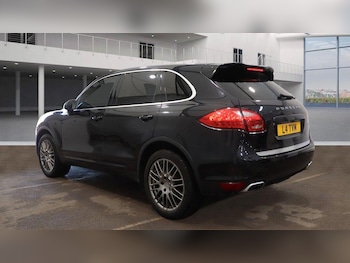 Used Porsche Cayenne 2012 for sale - 76240173: Photo 4