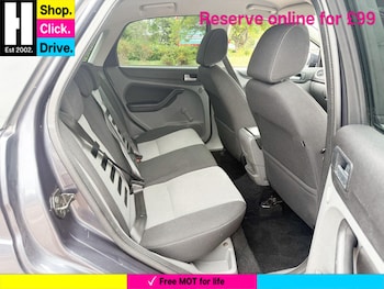 Used Ford Focus 2010 for sale - 75415249: Photo