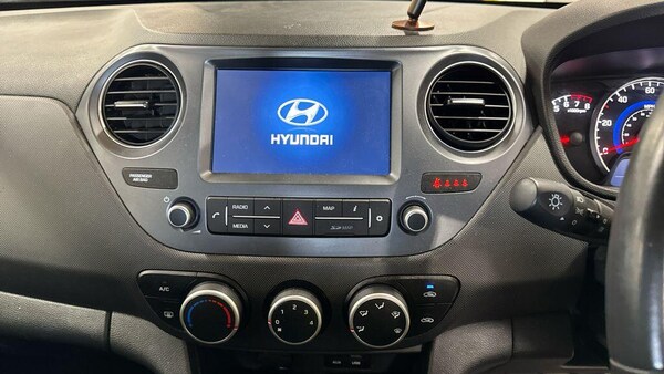 Used Hyundai i10 2019 for sale - 76239854: Photo 12