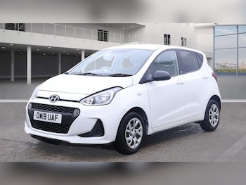 Used Hyundai i10 2019 for sale - 76239854: Photo 2