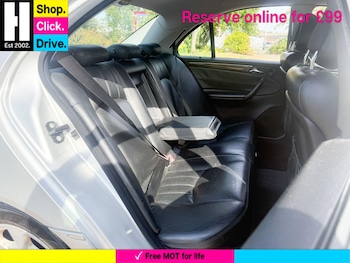 Used Mercedes-Benz C-Class 2005 for sale - 75532000: Photo