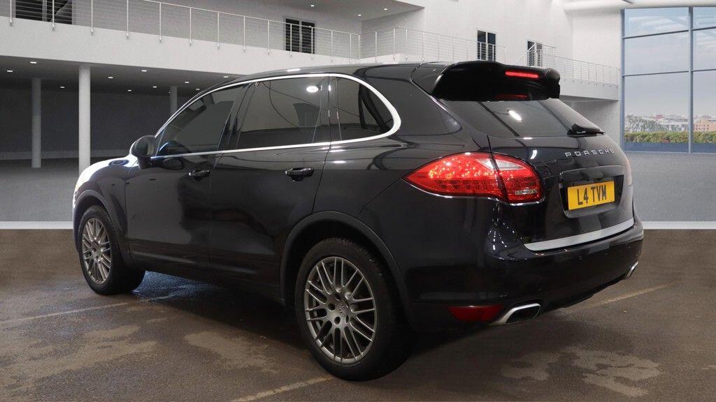 Used Porsche Cayenne 2012 for sale - 76370312: Photo 4