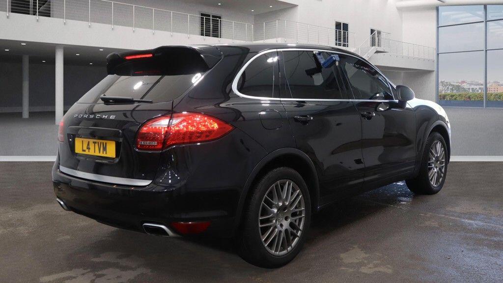 Used Porsche Cayenne 2012 for sale - 76370312: Photo 5