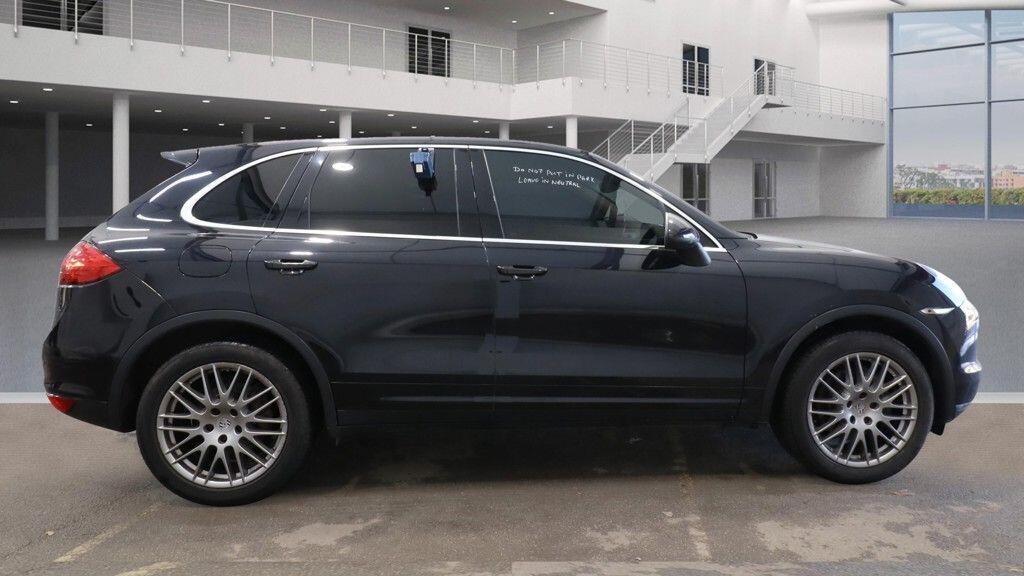 Used Porsche Cayenne 2012 for sale - 76370312: Photo 6