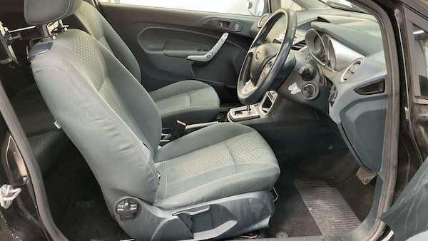 Used Ford Fiesta 2011 for sale - 76122614: Photo 10