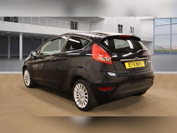 Used Ford Fiesta 2011 for sale - 76122614: Photo 4