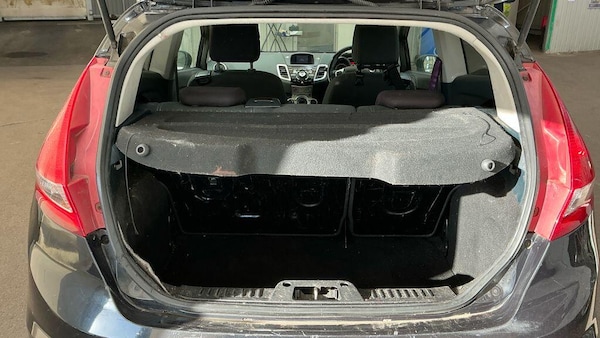 Used Ford Fiesta 2011 for sale - 76122614: Photo 8