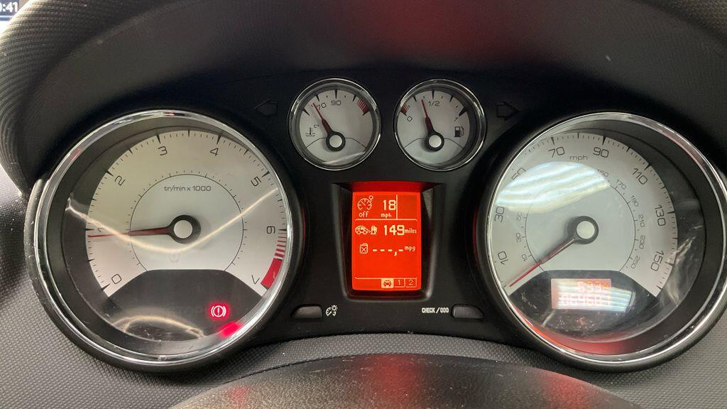 Used Peugeot 308 2013 for sale - 77783897: Photo 11