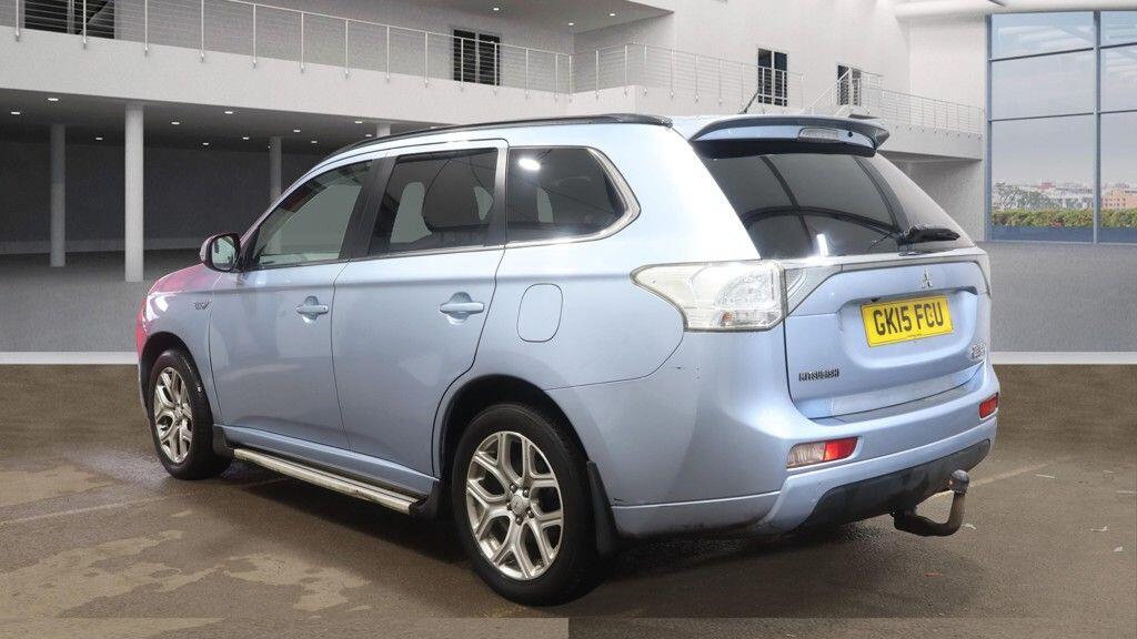 Used Mitsubishi Outlander 2015 for sale - 78006585: Photo 2