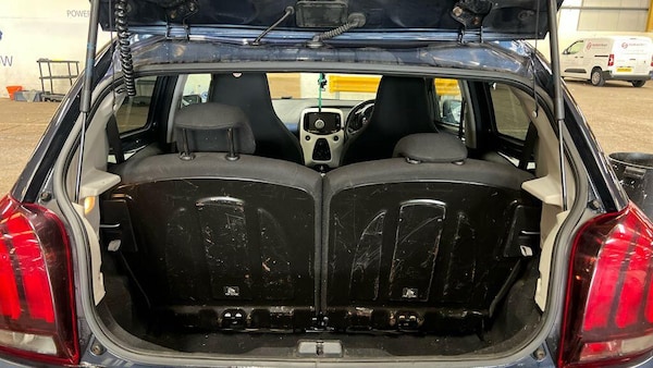 Used Peugeot 108 2018 for sale - 76238637: Photo 8
