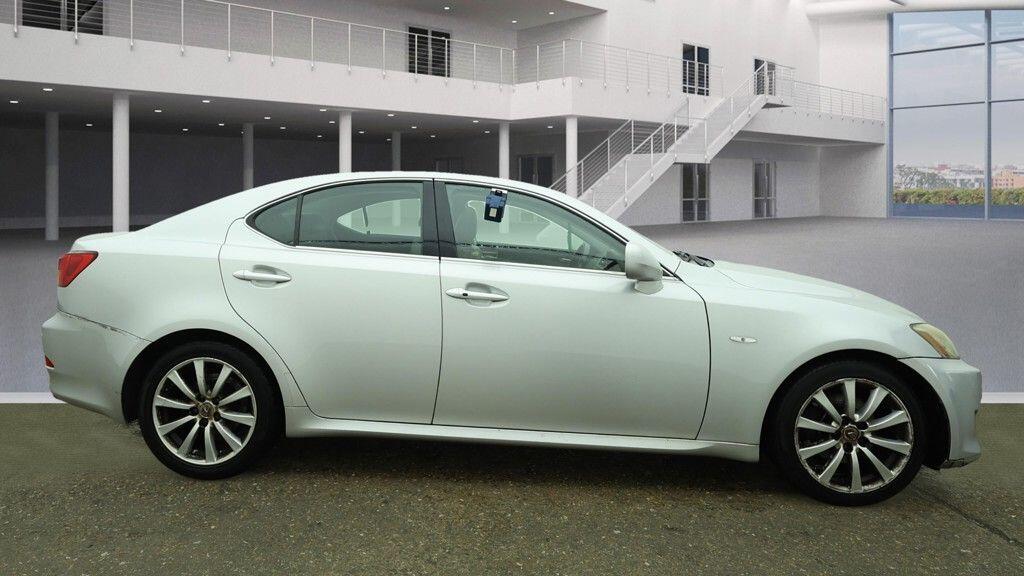 Used Lexus IS 2005 for sale - 76377624: Photo 4