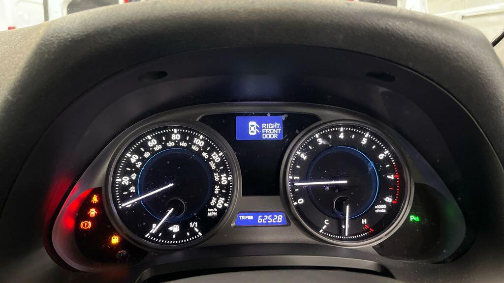 Used Lexus IS 2005 for sale - 76377624: Photo 8