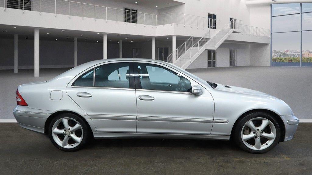Used Mercedes-Benz C Class 2004 for sale - 77783972: Photo 6