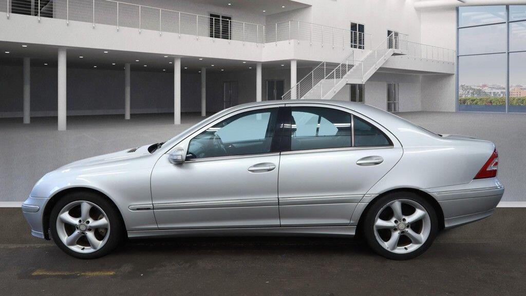 Used Mercedes-Benz C Class 2004 for sale - 77783972: Photo 7