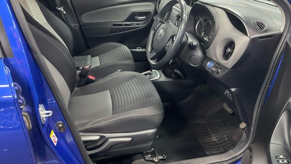 Used Toyota Yaris 2018 for sale - 76239834: Photo 10