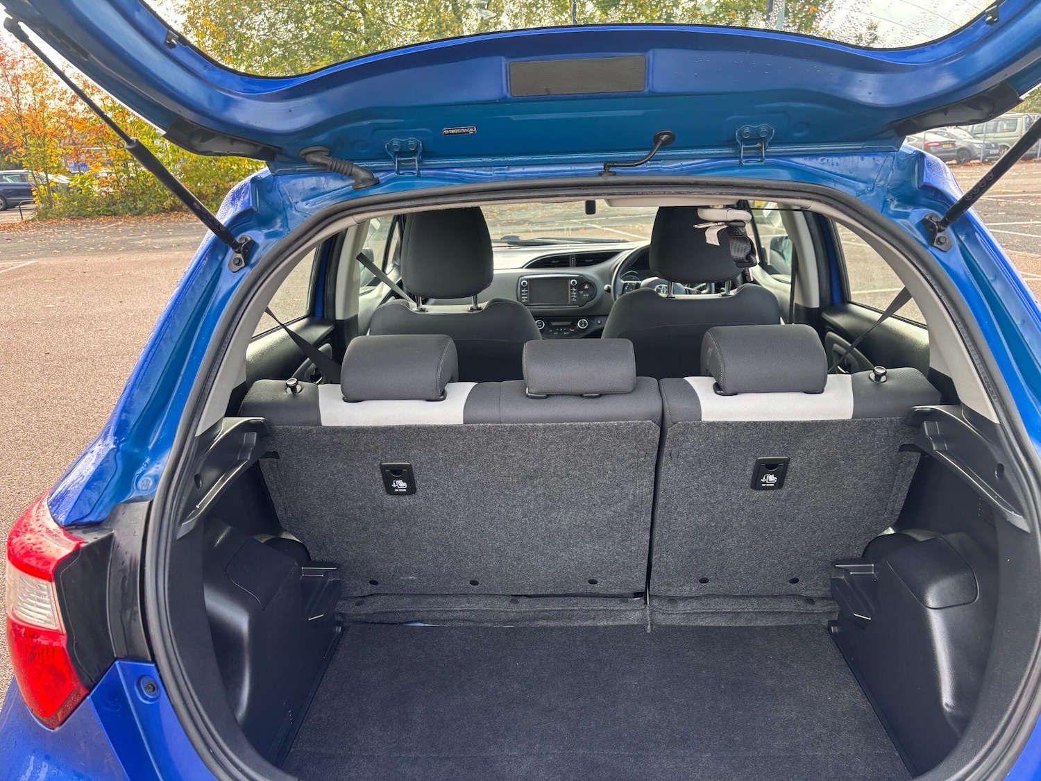 Used Toyota Yaris 2018 for sale - 76239834: Photo 19